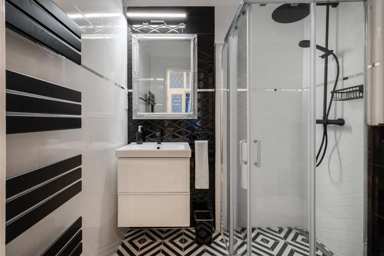 Premium Art Deco Apartment At Broadway // 4Bdr & 3Br Budapeste Hungria